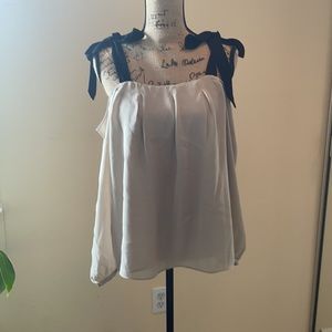 Nicole Miller artelier taupe top